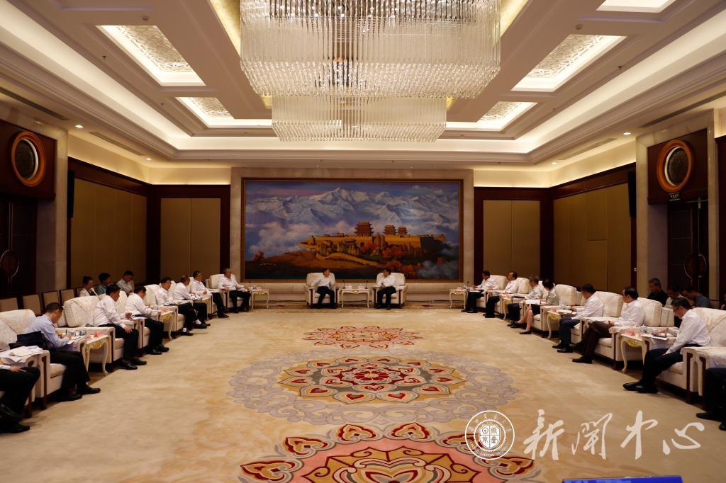 甘肃省人民政府与国家铁路局签署协议共建兰州交通大学