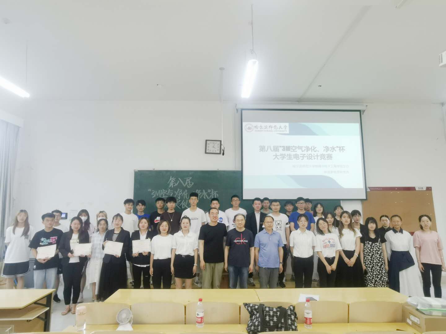 物理与电子工程学院举办第八届“3M空气净化、净水”杯大学生电子设计竞赛