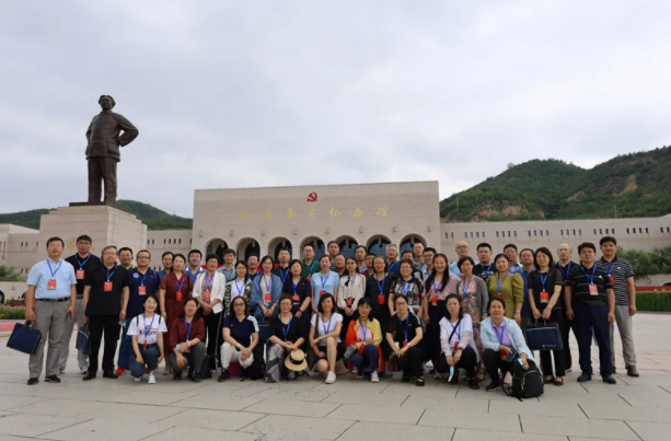 山东省教育厅在延安大学泽东干部学院举办山东高校党外代表人士培训班