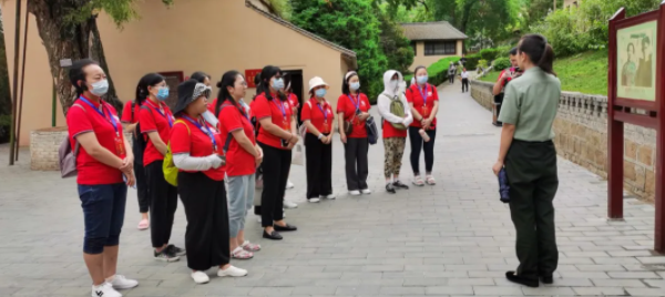 成都职业技术学院马克思主义学院开展“学党史 崇师德”专题培训