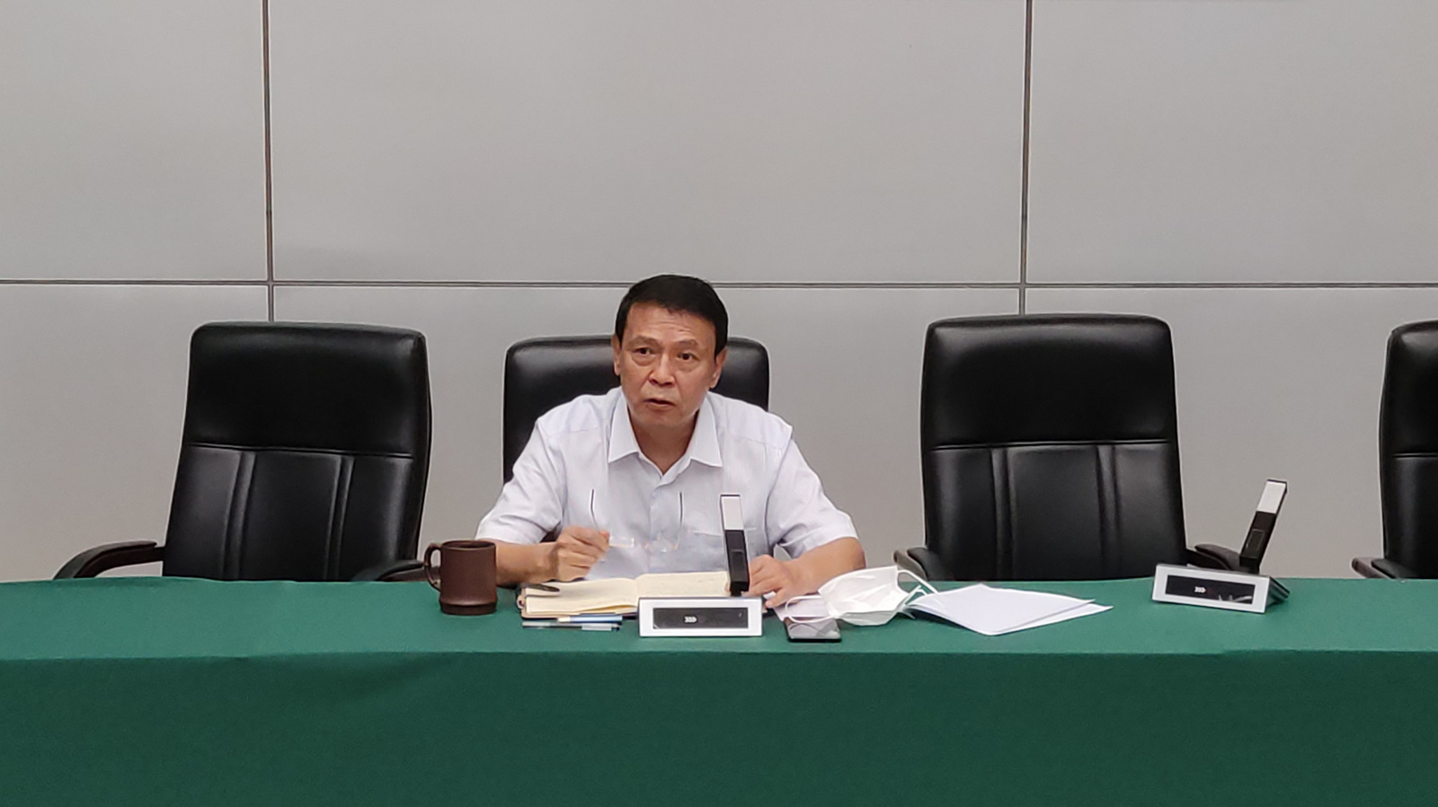 我校召开教学院长工作会议安排新学期教学工作