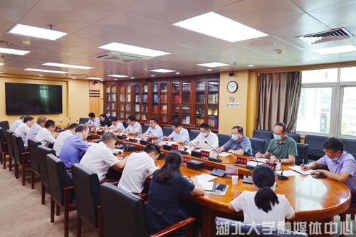 校长刘建平率队赴武昌区洽谈校地合作