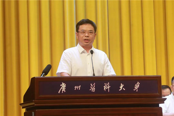 这里有悠久厚重的精神底蕴——学校举行2021级本科生、研究生开学典礼