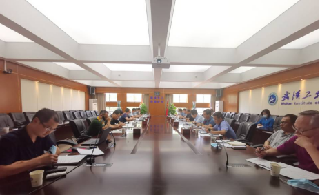 学校召开研究生培养工作会