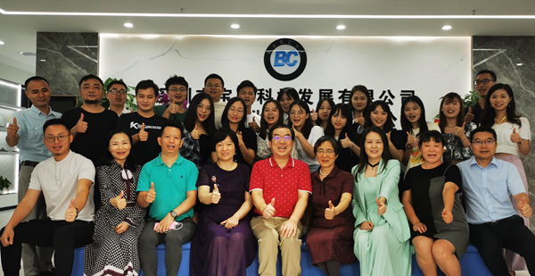 文学与新闻传播学院赴深圳开展校友调研系列活动