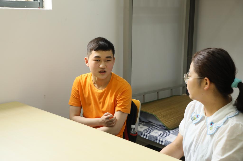 【欢迎新同学】走进新校园，照亮“无碍”人生