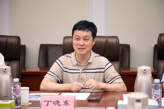 中建二局华东公司领导一行来校访问