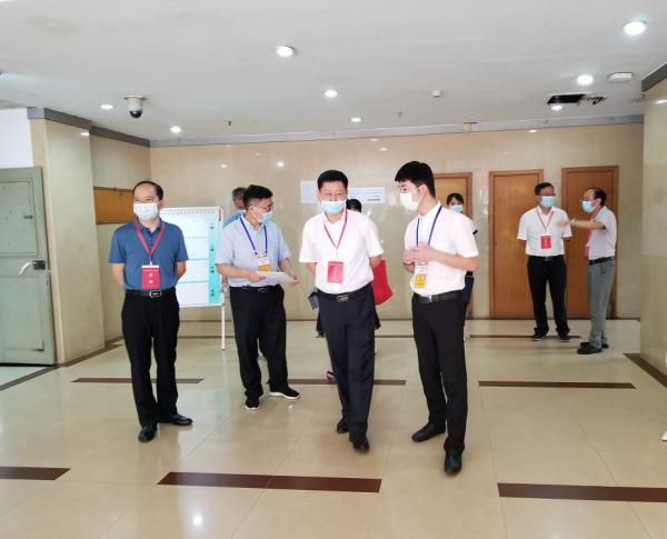 省财政厅二级巡视员程继强来校指导全国会计专业技术中级资格考试工作