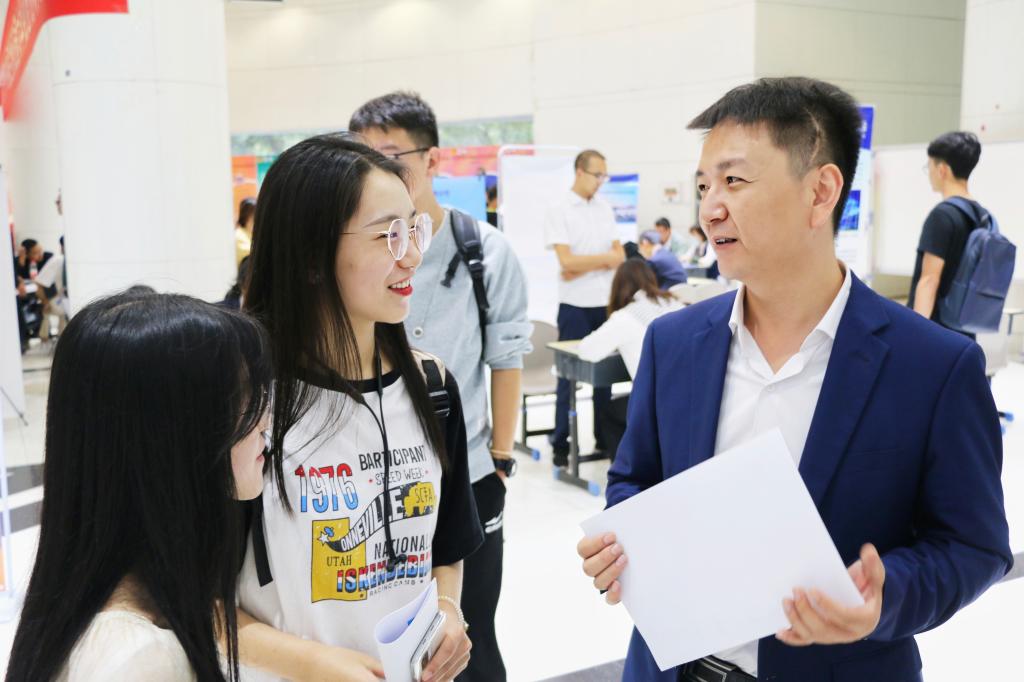 兰州交通大学2022届校园专场招聘会——甘肃建投专场招聘会在我校举办