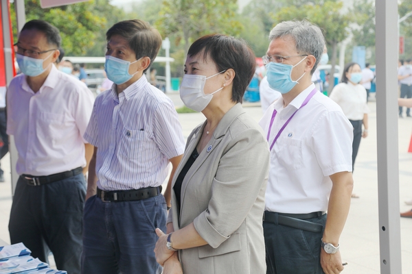 我校2021级新生入学报到