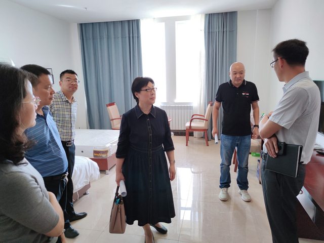 柴真看望慰问我校参与新疆政法学院筹建干部教师