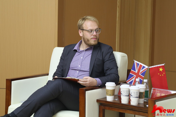 英国驻广州总领事馆诺杰先生来访