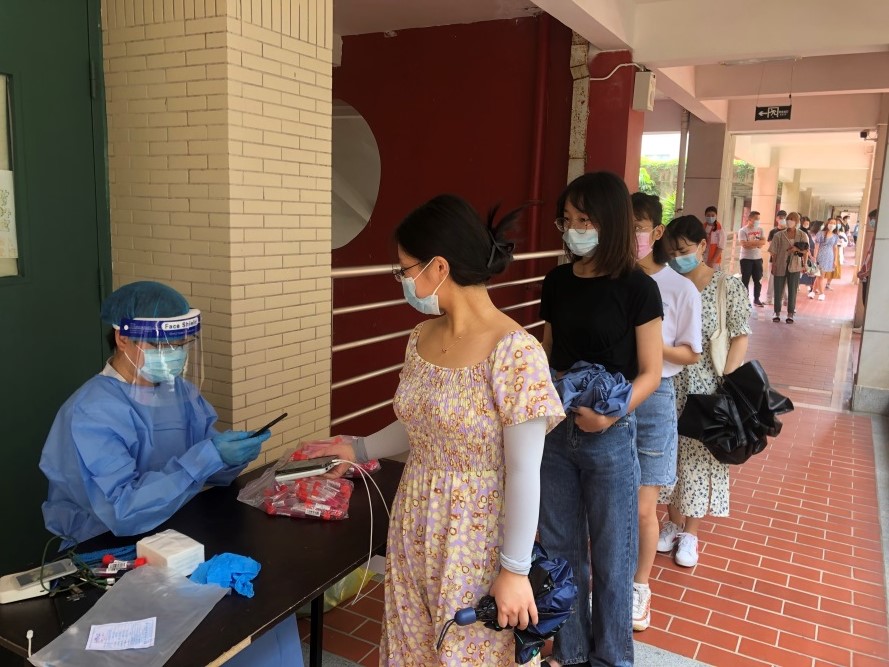 “疫情防控，党员先行”——华侨大学机关党员志愿者支援校园疫情防控