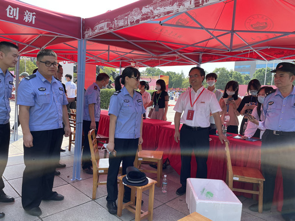 党委保卫工作部经受“首考” 顺利完成迎新安全维稳任务