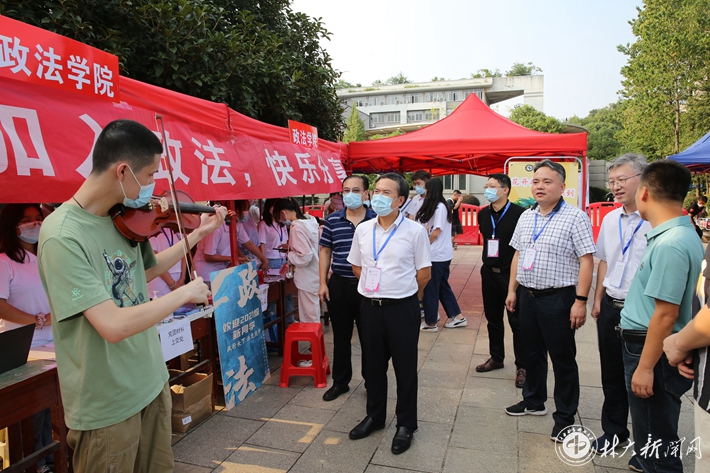 中南林业科技大学学校喜迎2021级新同学