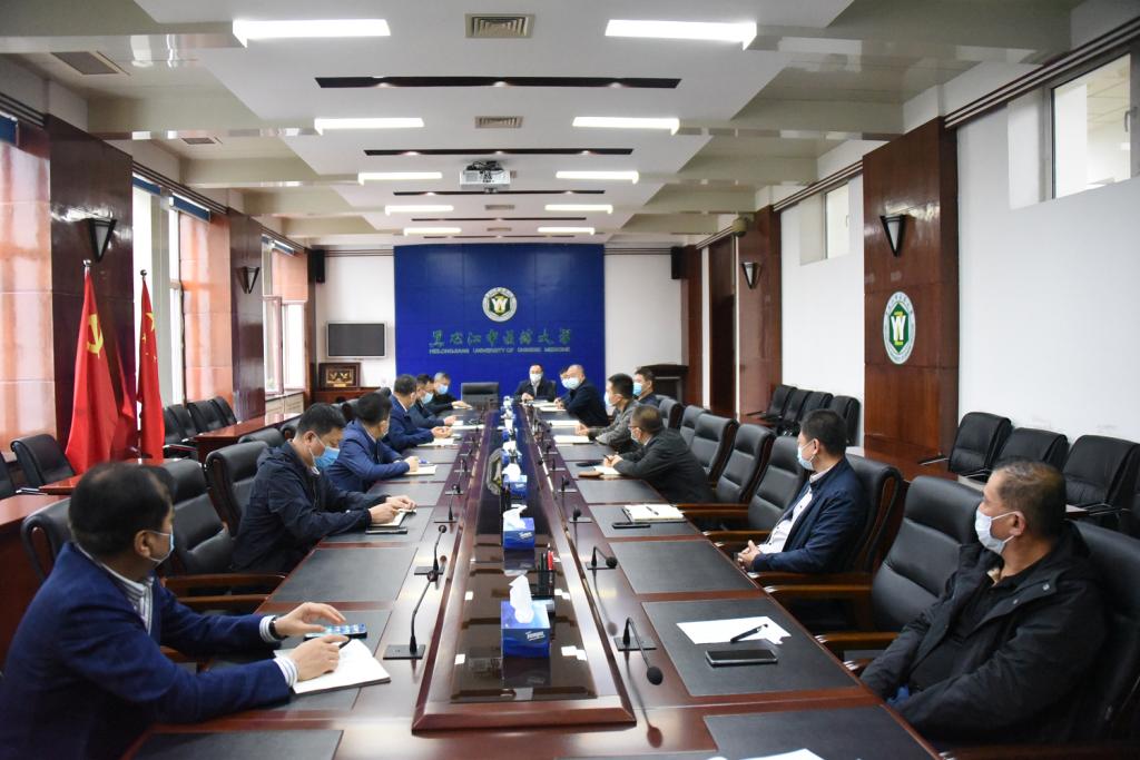 学校召开会议研究部署新冠疫情防控工作