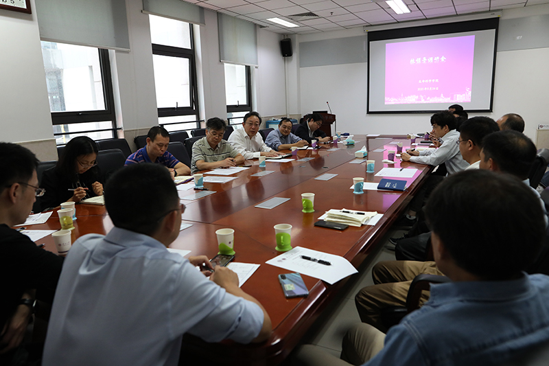 曹雪涛调研生命科学学院