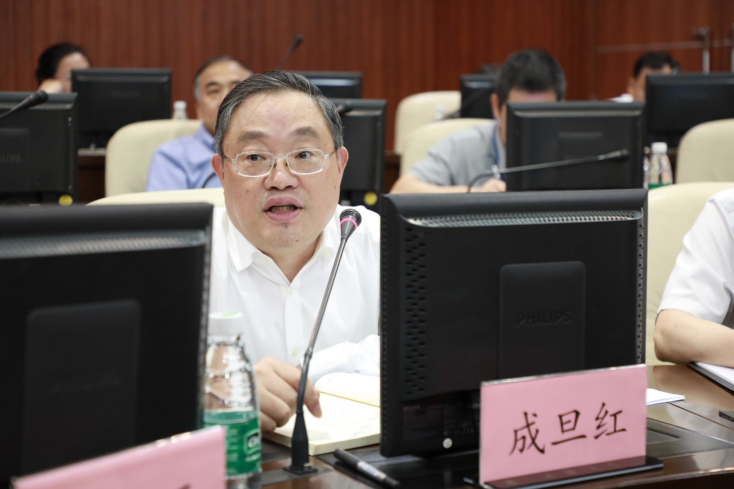 强化监督指导 推进全面从严治党向基层延伸——我校召开纪委委员联系二级党组织工作汇报会