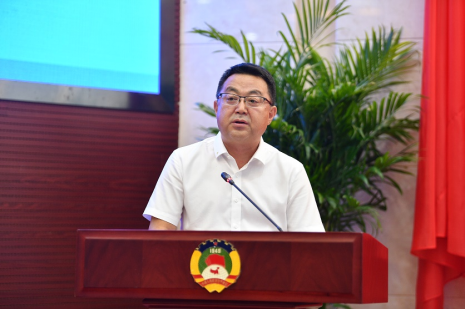我校党委委员在十二届省政协第十七次常委会议上建言献策
