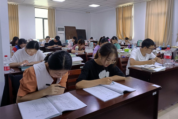 【办实事】解决师生需求，把实事办实办好