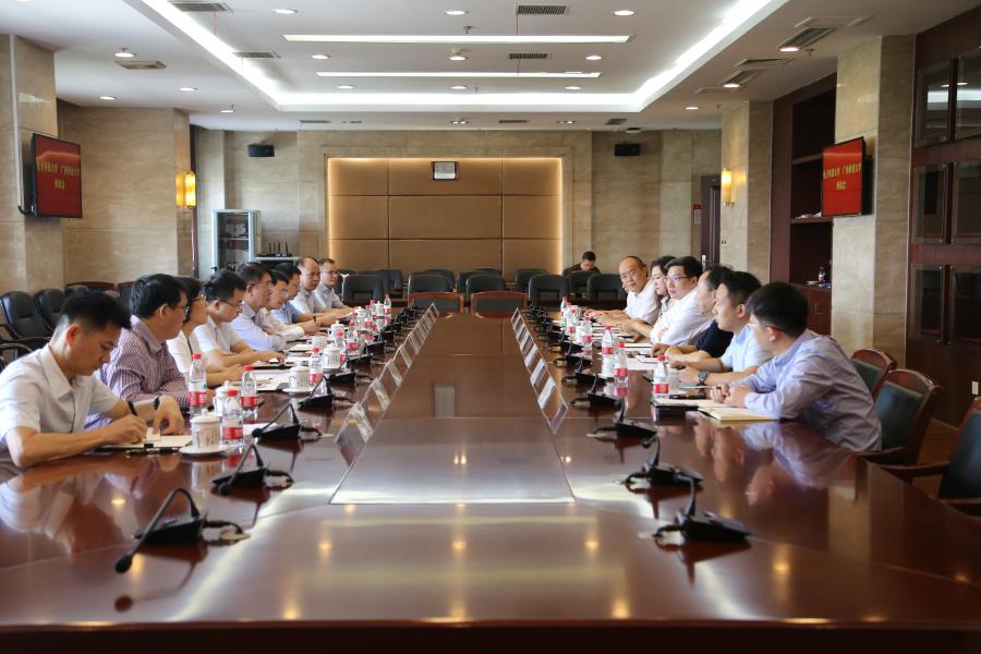广西科技大学校长李思敏校友一行来校访问