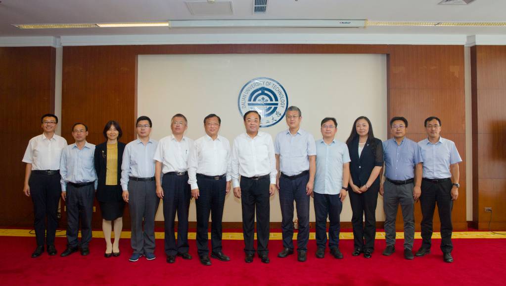 天津理工大学党委书记刘东志一行来校调研