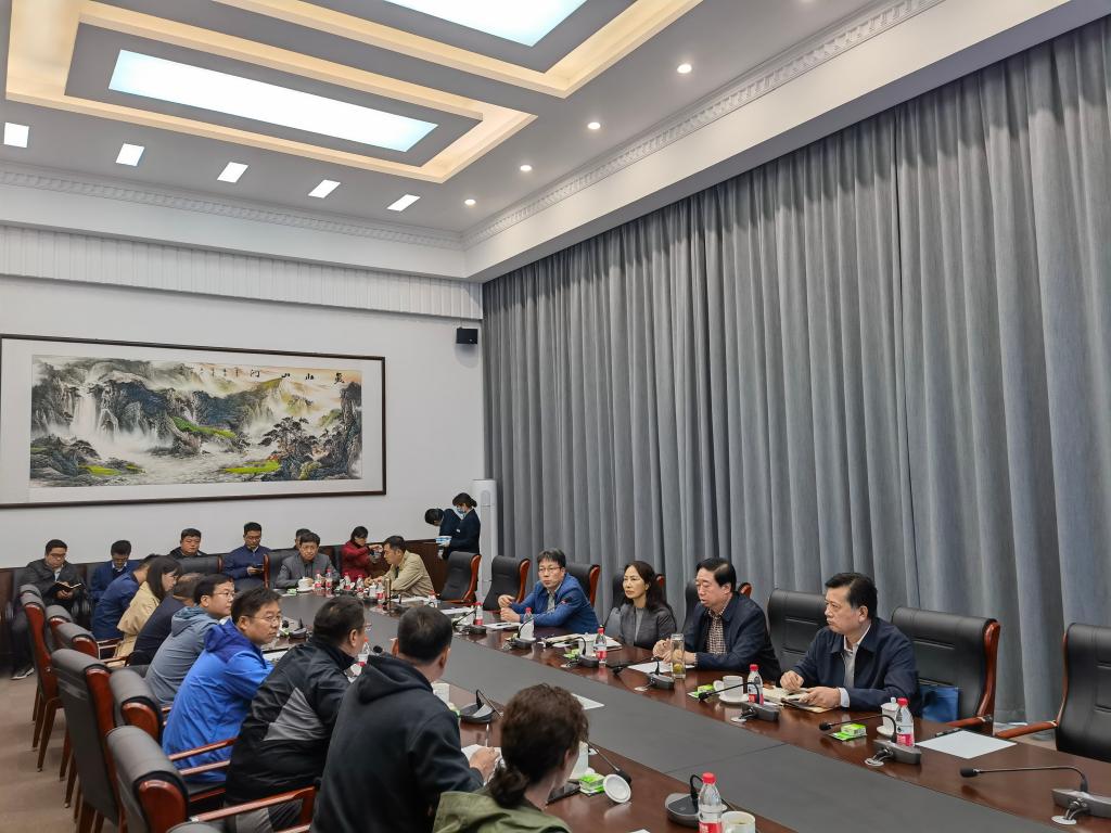 郑州校区建设使用工作专班召开第十七次工作例会