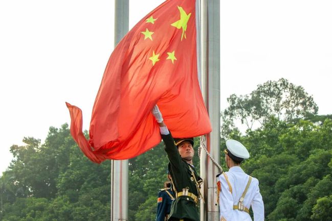 我校开展丰富多彩活动庆祝中华人民共和国成立72周年