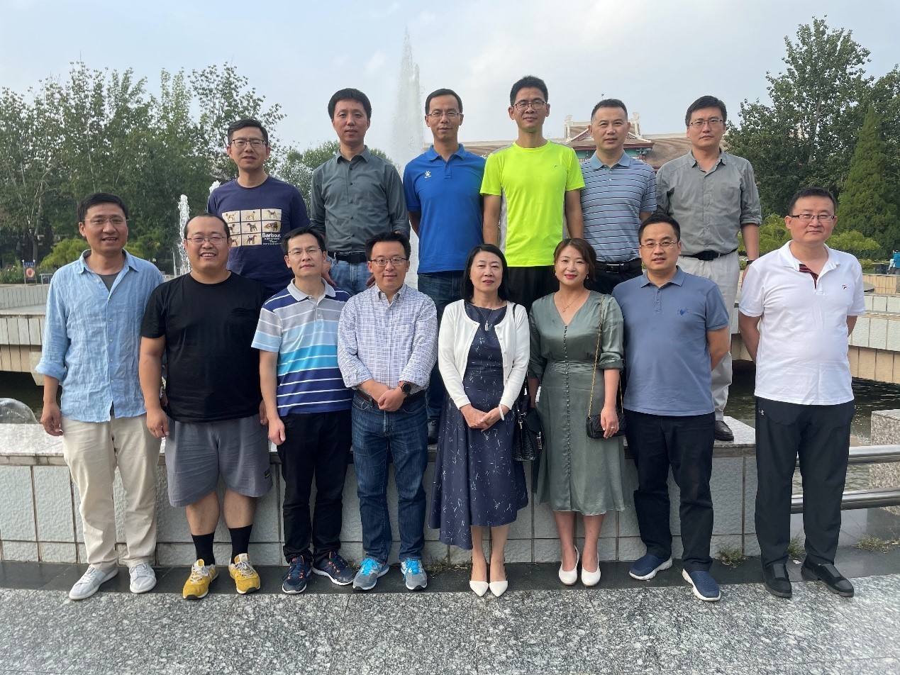 97级工程力学班毕业20年重返母校活动暨图书馆图书漂流区捐赠仪式成功举办