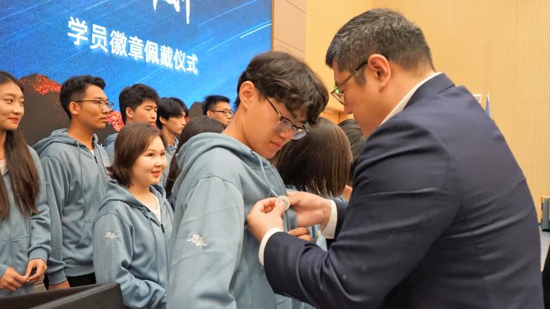 上海交通大学“饮水思源”优秀学生培养计划一期开班仪式举行