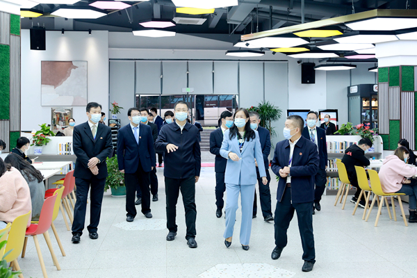 湖南省人民政府副省长谢卫江来我校调研