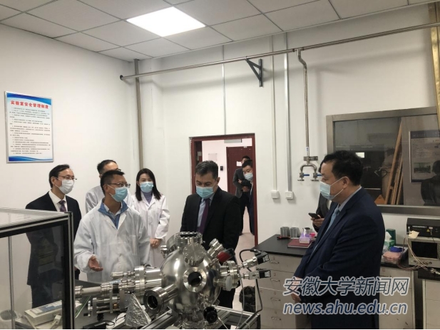 上海合作组织副秘书长舍拉利卓农一行来校访问