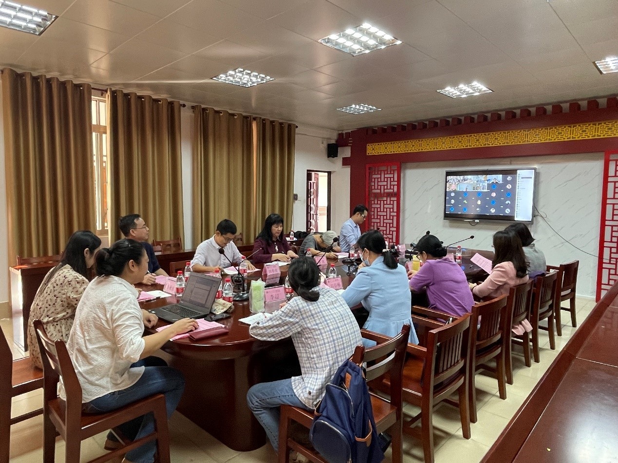 我校文学院承办国家语保工程广西汉语方言口头文化语料转写中期检查反馈会
