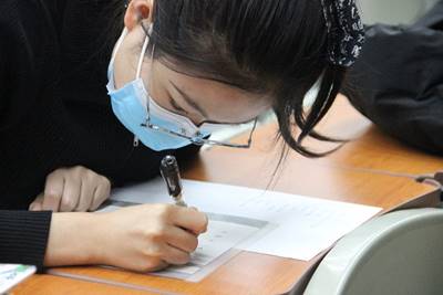 计算机学院举办“愿以寸心寄国家，且以翰墨贺华夏”书法比赛