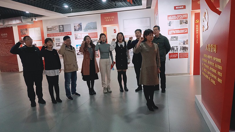 传承红色基因坚守初心使命|图书馆文化与技术党支部开展党史学习教育主题党日活动