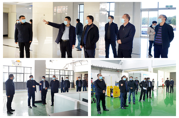 校长杨小林检查学校疫情防控工作