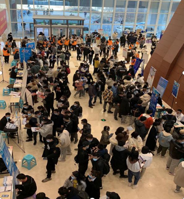我校举办2022届毕业生秋季小型线下人才双选会