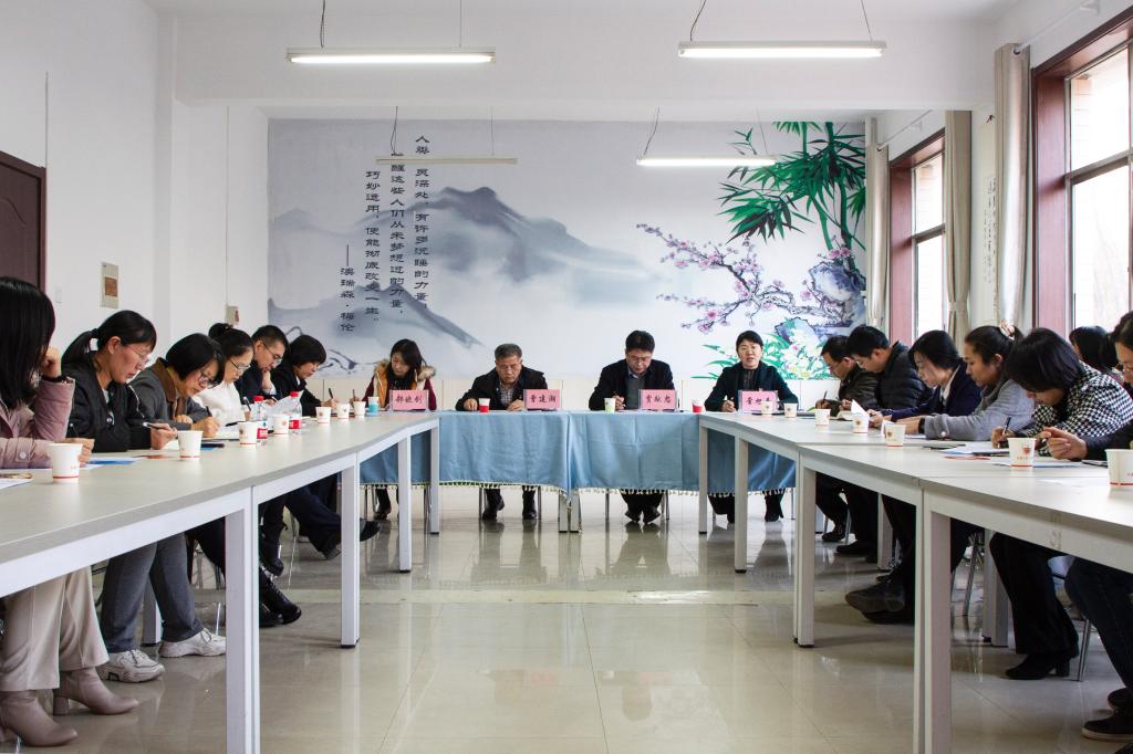 我校举办组织员业务培训暨党建工作经验交流会