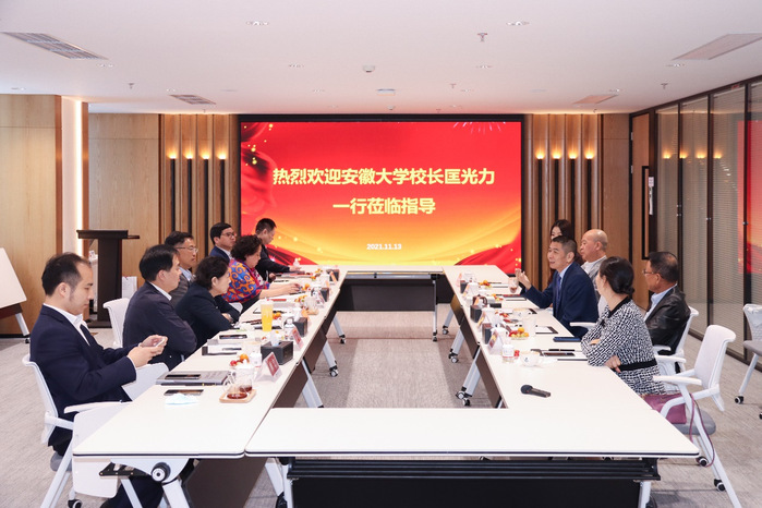 校长匡光力一行赴深圳看望校友并调研校友企业