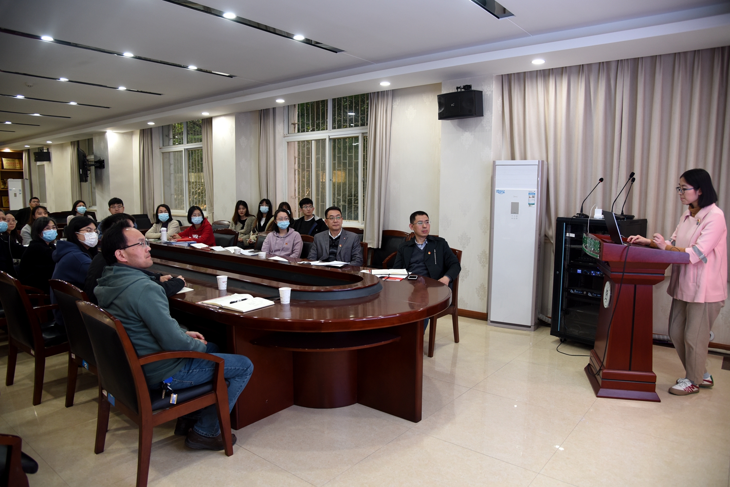 【学习六中全会】各学院深入开展十九届六中全会专题学习