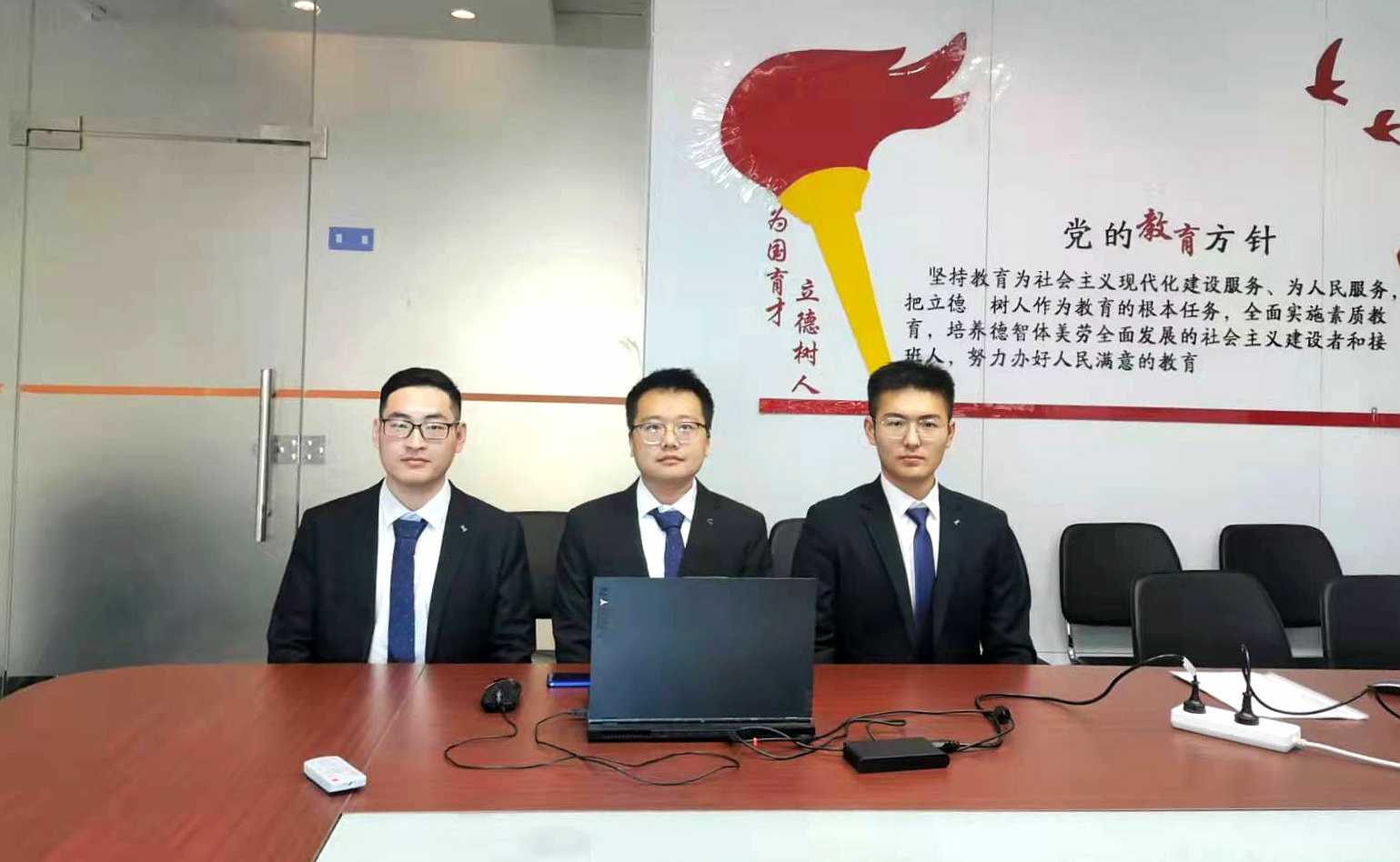 我校学生在第九届中国大学生高分子材料创新创业大赛获得佳绩