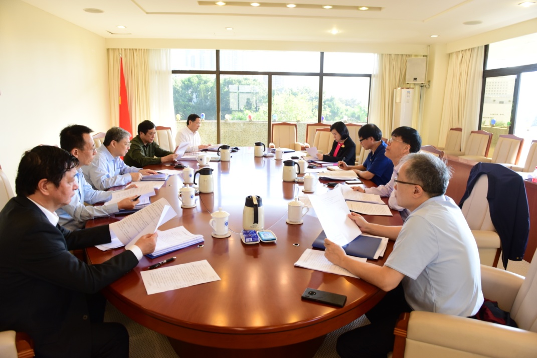 深圳大学党委理论学习中心组集体学习《中共中央关于党的百年奋斗重大成就和历史经验的决议》
