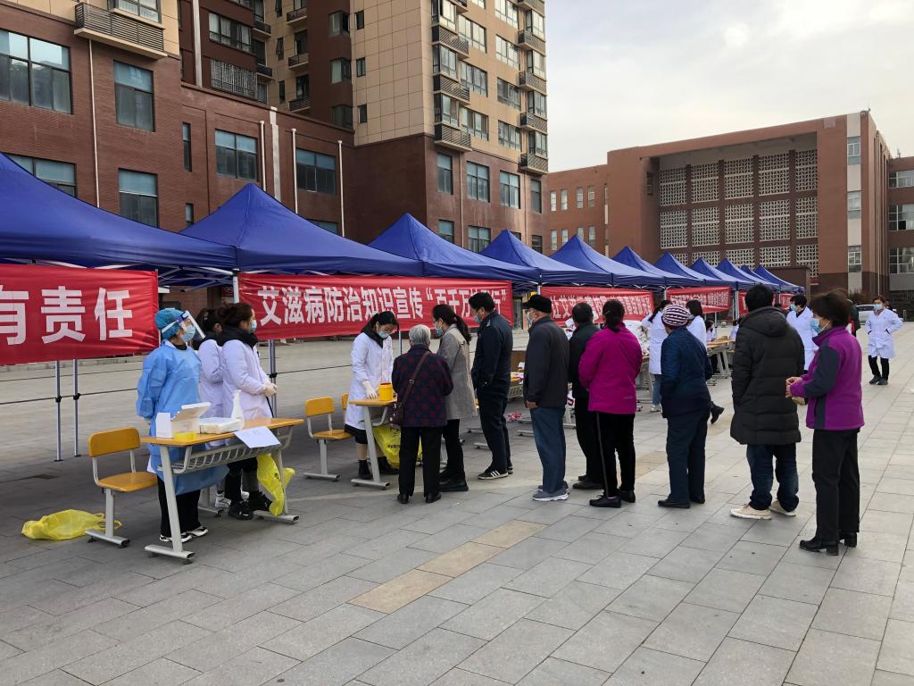 【党史学习教育专栏】我校爱卫会、卫生所开展“我为师生办实事”——“我邮爱心”义诊活动