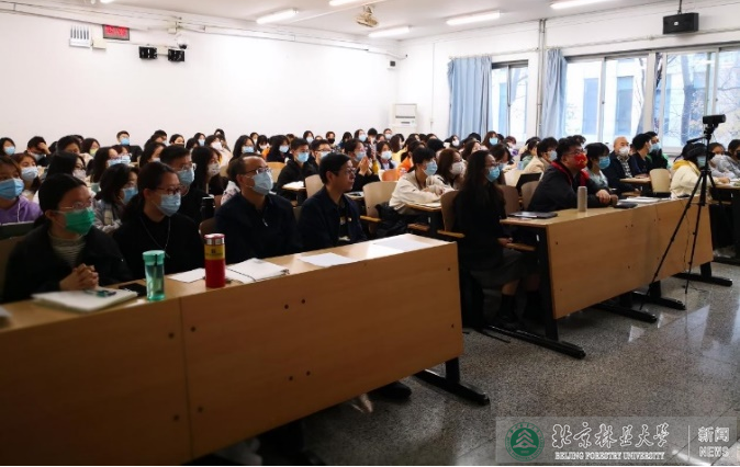 我校强化理学素养开设大中衔接化学基础课