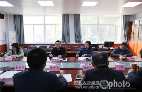 校领导深入人文与外国语学院调研指导工作