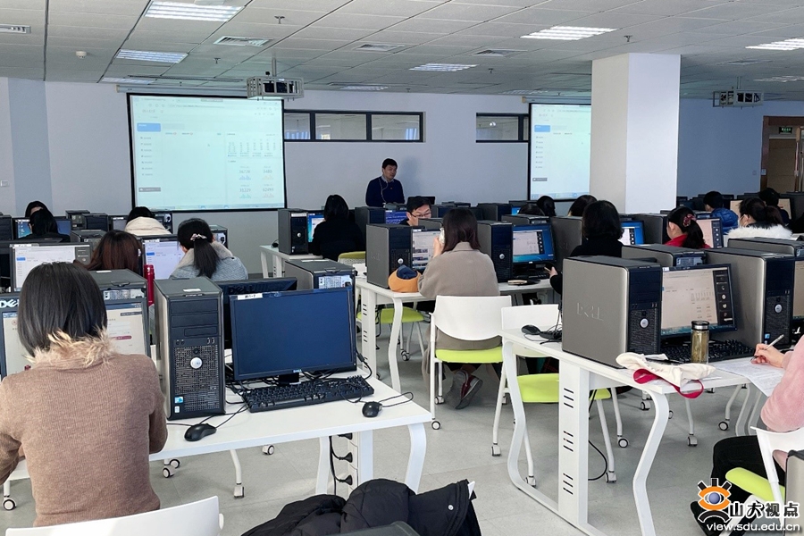 ​［教育教学］本科生院举办智慧教学与管理服务平台交流培训会