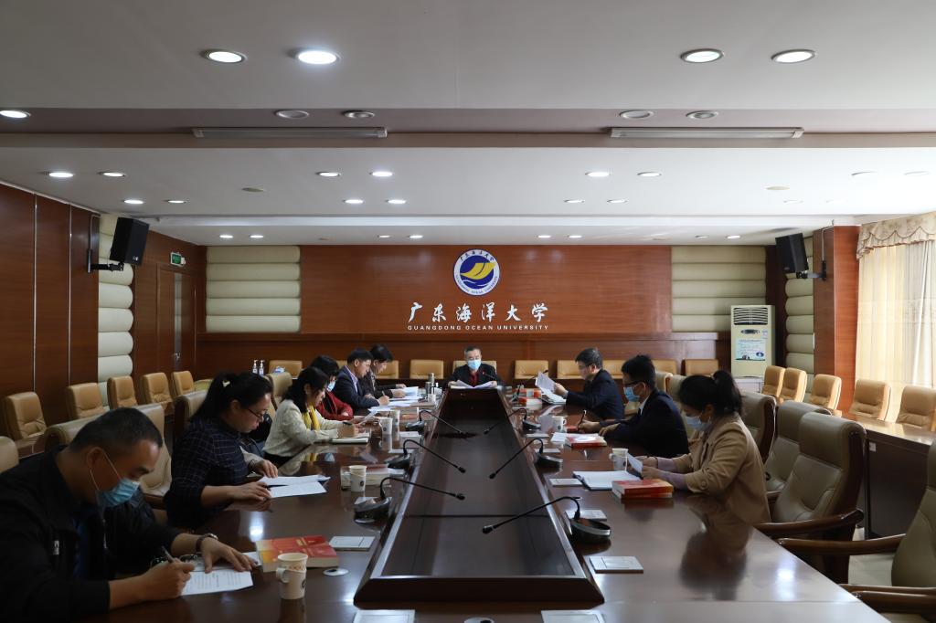 学校党委理论宣讲团召开党的十九届六中全会精神宣讲集体备课会