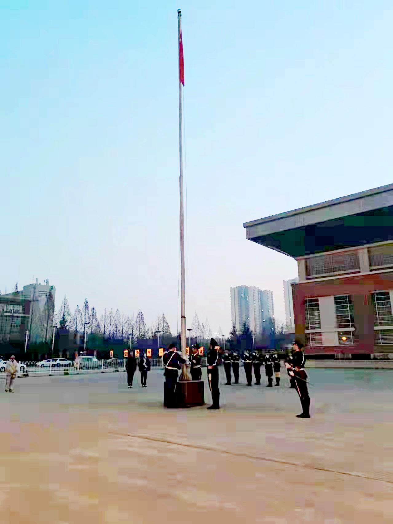 【党史学习教育专栏】学工部举行“祖国在我心中”暨纪念“一二九”运动升旗仪式