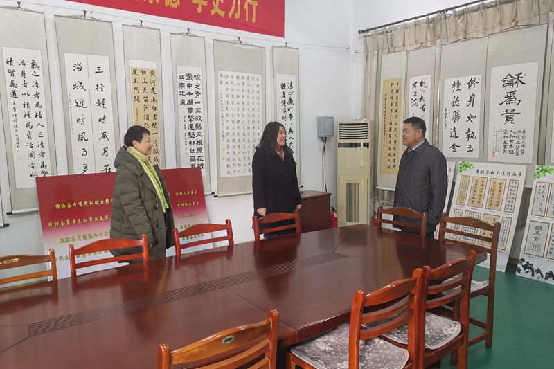 校党委书记陆林到离退休工作处调研指导工作