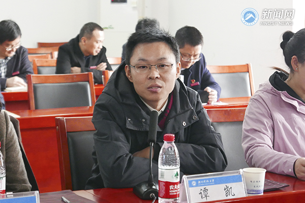 十九届六中全会精神融入高校思政课研讨会暨湖南省优秀青年教师代表座谈会在我校举行
